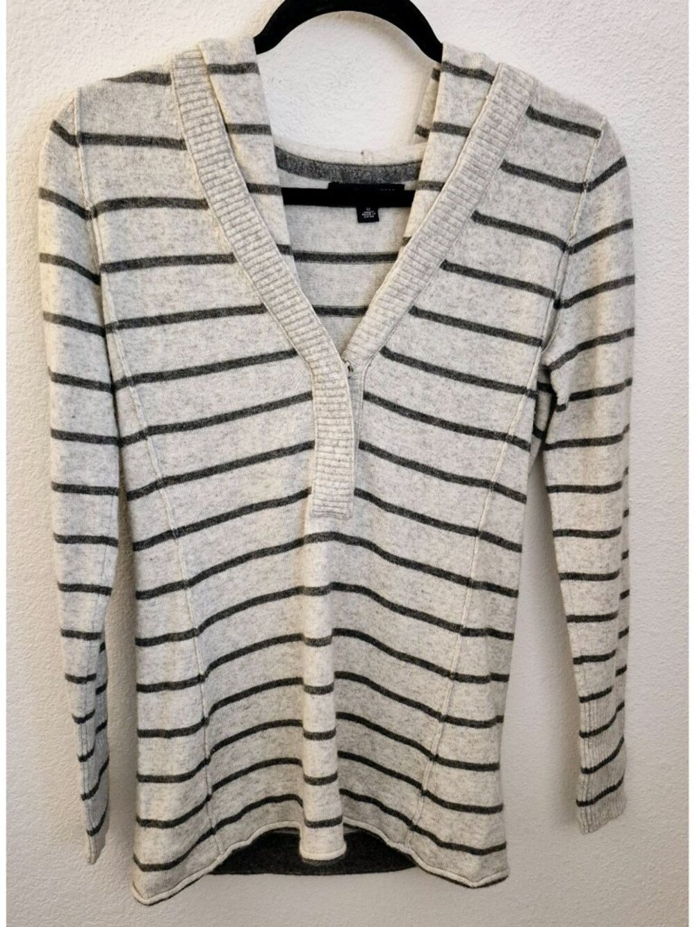 Banana Republic Lambswool Blend Grey Long Sleeve Striped Knit Hoodie Size M EUC
